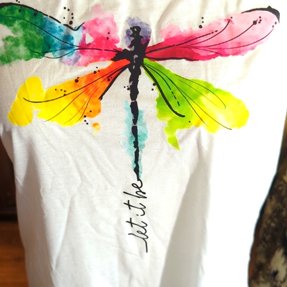 NWOT Women's lightweight  Dragonfly Crew Neck Tank Top XL White w/ summer colors - Picture 3 of 5